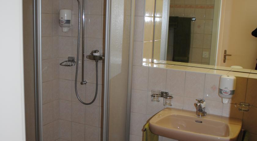 Motel - Hotel La Poularde Romont Стая снимка