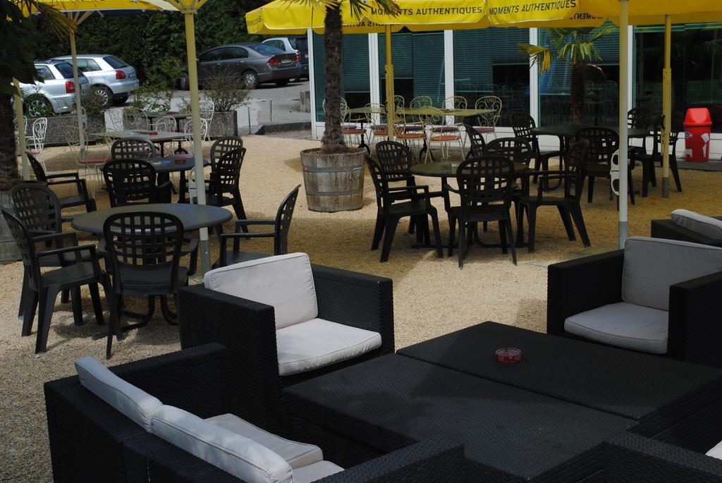 Motel - Hotel La Poularde Romont Екстериор снимка