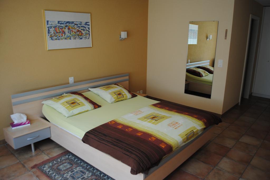 Motel - Hotel La Poularde Romont Екстериор снимка